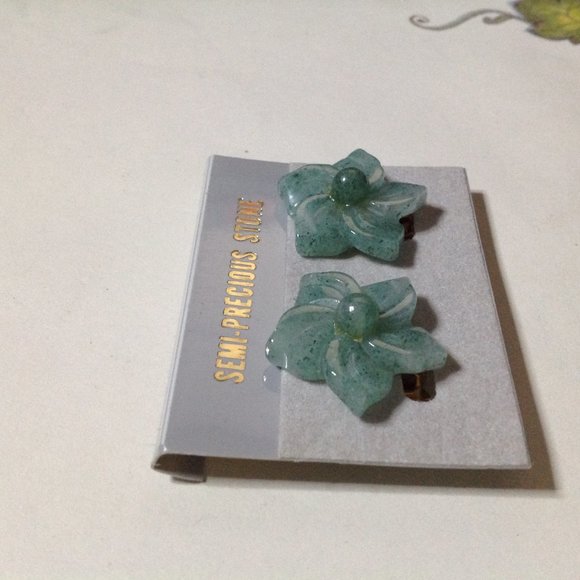 Vintage Green Adventurine Semi-Precious Gemstone Clip Back Earrings - Picture 3 of 4